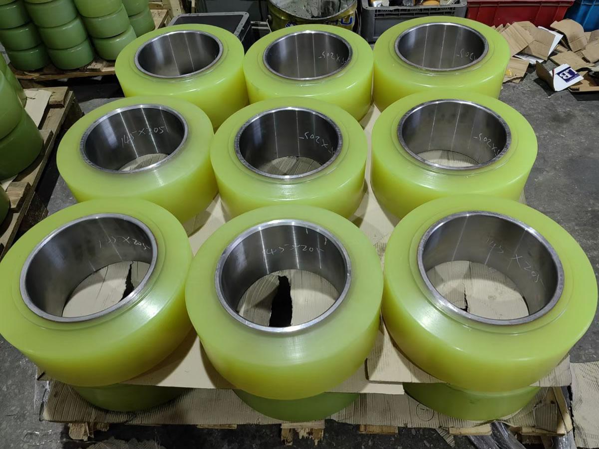 The application advantages of polyurethane casters in AGV equipment