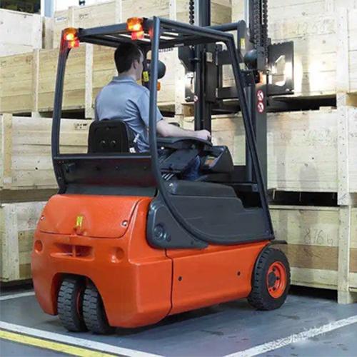 Solid tire forklift tire